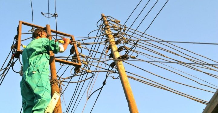 ECG Boss Reports Man Who Text Him ‘Wo Maame TwƐ’ Anytime His lights Goes Off To Police