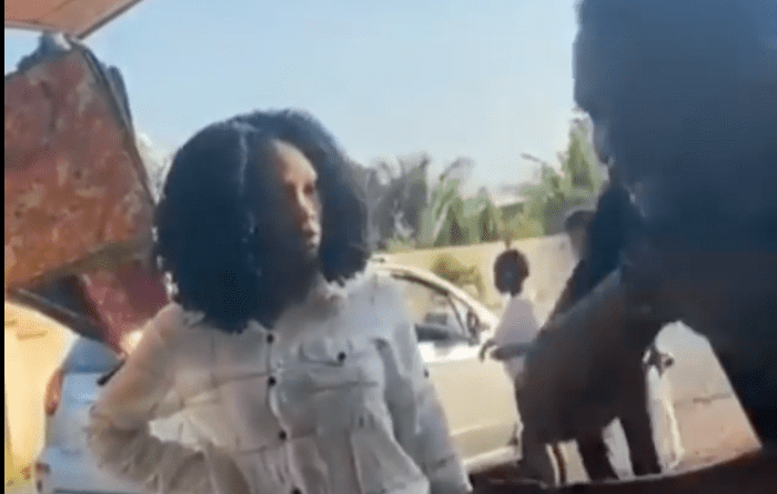 ‘You Didn’t Satisfy Me So I Won’t Pay Full Amount’ — Man To Ashawo Lady After Doing The Thing (Video)