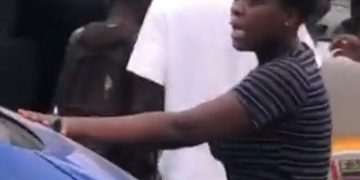 Shocking Video–Lady Blocks Boyfriend From Moving His Vehicle From Trotro Station Because He Didn’t Give Her Enough Chop Money