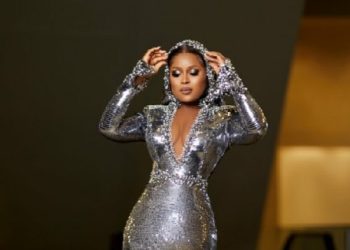 I’m Sorry For Exposing My Boobs At VGMA–Berla Mundi Apologises After Massive Social Media Trolls