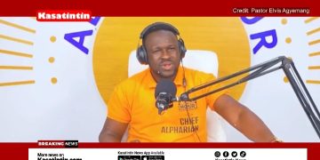 Trouble As Ghanaian Pastor Elvis Agyemang Fight Side Chicks Live On Alpha Hour Dawn  Prayers–Video