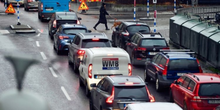 Sweden To Ban Use Of Petrol, Diesel Cars By 2025