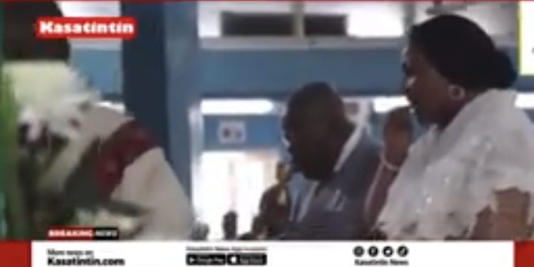This Is Why Akufo-Addo Is Trending After Taking Communion Wine And Bread During Church Service—Video