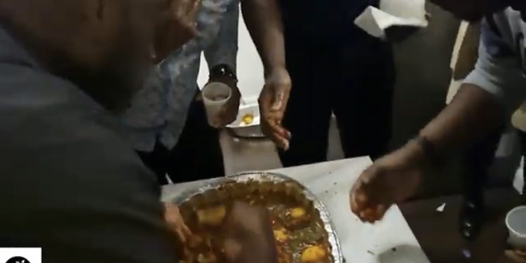 Eating Fufu,Omo Tuo,TZ Together With Friends,Loved Ones From One Bowl Spreads Hepatitis B -Doctor