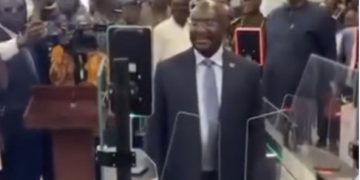 Check Out Hilarious Comments As Electronic Gate At Kotoka Airport Fails To Open For Ghana’s Vice President Bawumia During Commissioning Ceremony