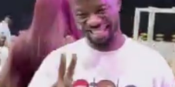 Such A Disagrace! Actor Kwaku Manu Dragged For Wearing Low Budget T-Shirt To Presidential Dinner Organised By Mahama—Video