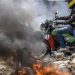 Violent Demonstrations In Kenya After President Gifted 20 Million Cash To A Church, President Falls From Moving Vehicle