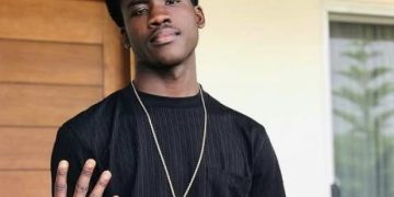 Sad News: Level 100 Student Commits Suîcîde After He Caught Girlfriend Having H0t S,ex With Another Guy On Campus