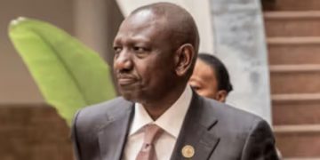 Shoes Thrown At Kenya President During Sunday Rally