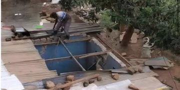 Landlord Destroys Roof Of Tenant Who Impregnated His Daughter